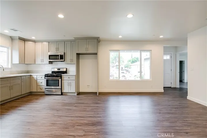 8366 Glencrest Drive, Sun Valley, California 91352