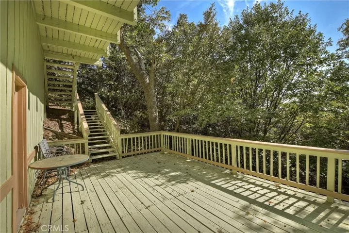 1093 Nadelhorn Drive, Lake Arrowhead, California 92352