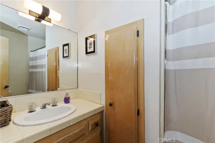 1093 Nadelhorn Drive, Lake Arrowhead, California 92352