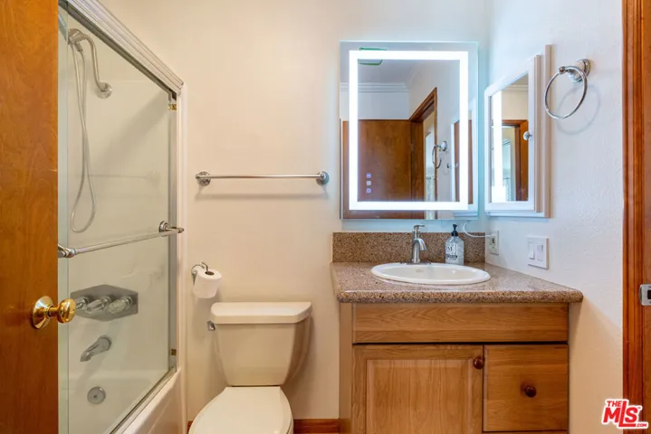 20234 Cantara Street 222, Winnetka, California 91306