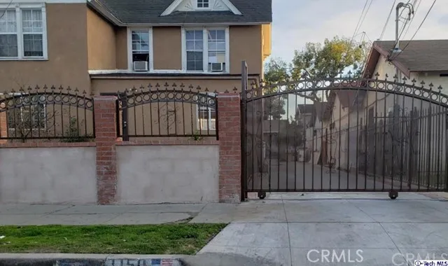 1148 E 45th Street, Los Angeles, California 90011