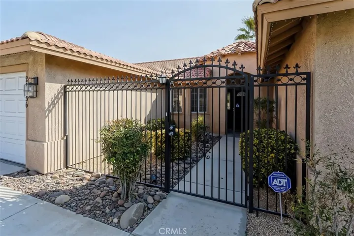 20456 Skyline Ranch Circle, Apple Valley, California 92308