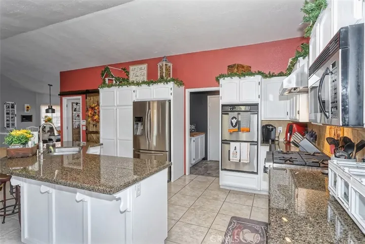 20456 Skyline Ranch Circle, Apple Valley, California 92308