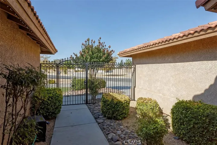 20456 Skyline Ranch Circle, Apple Valley, California 92308