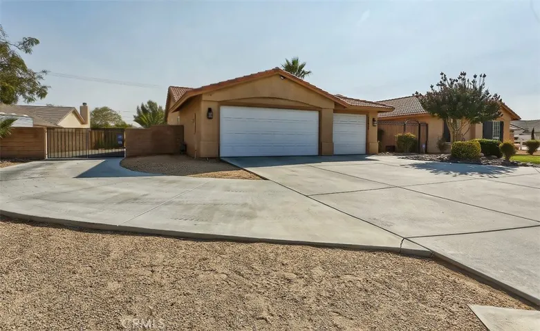20456 Skyline Ranch Circle, Apple Valley, California 92308