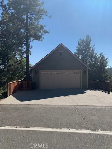 27743 N Bay Road, Lake Arrowhead, California 92352