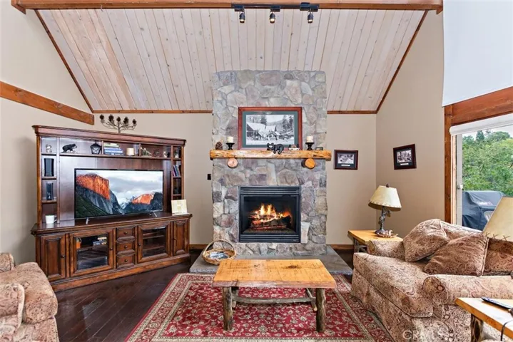 27743 N Bay Road, Lake Arrowhead, California 92352