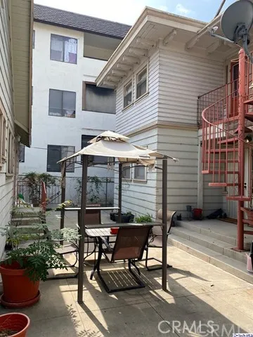 244 N Kenwood Street, Glendale, California 91206