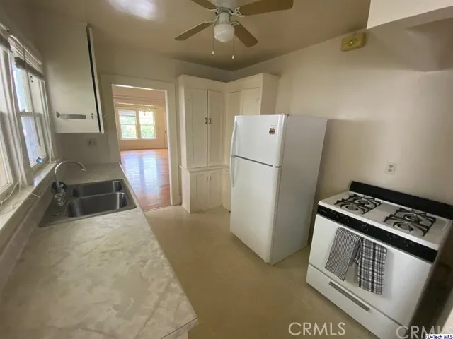 244 N Kenwood Street, Glendale, California 91206