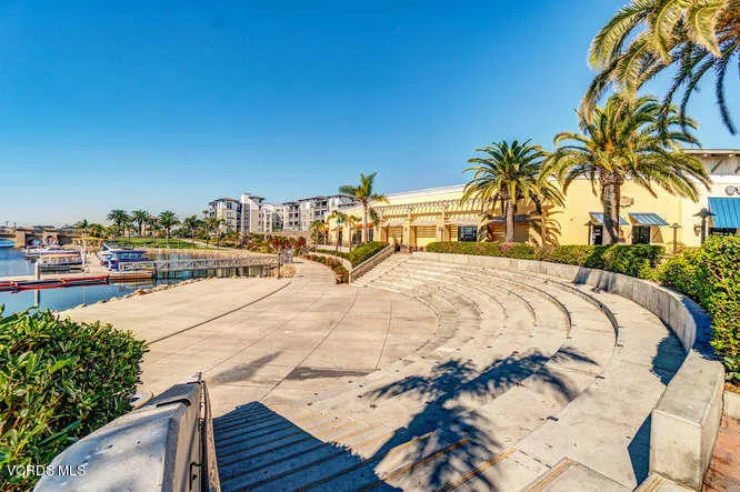 734 Moby Dick Ln Oxnard CA-small-006-035