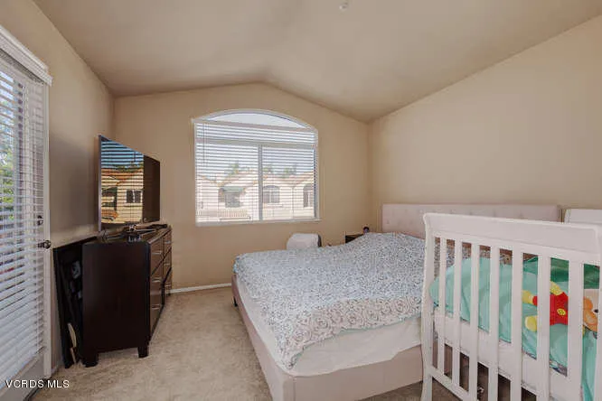 734 Moby Dick Ln Oxnard CA-small-015-006