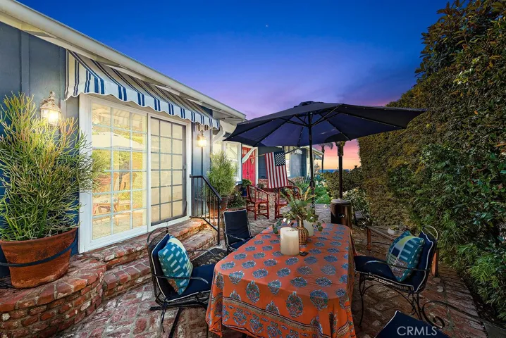 145 Mcknight Drive, Laguna Beach, California 92651