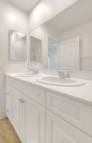 2785 E Howlett Land, Ontario, California 91762