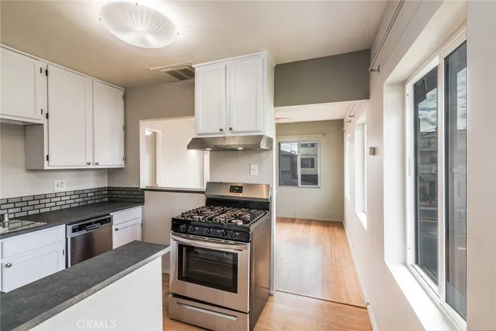 1513 E Broadway, Long Beach, California 90802