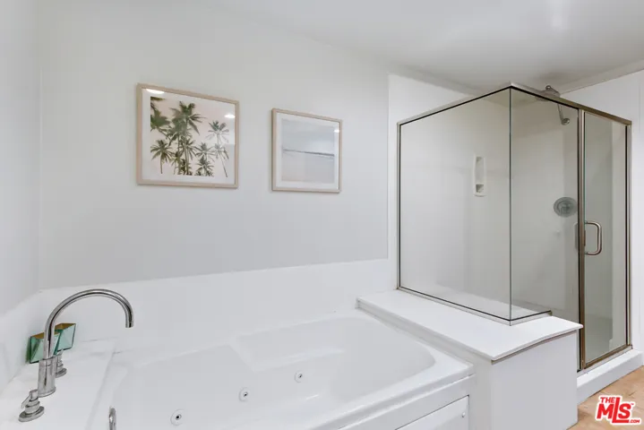 10878 Bloomfield Street 211, North Hollywood, California 91602