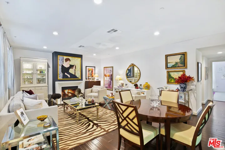 10878 Bloomfield Street 211, North Hollywood, California 91602