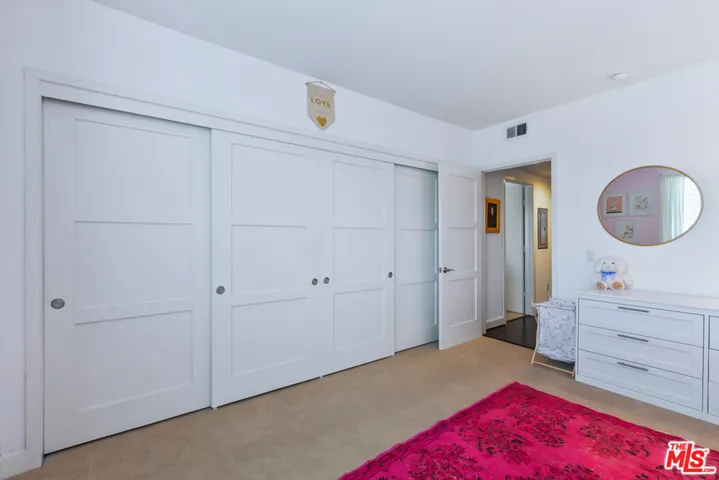 10878 Bloomfield Street 211, North Hollywood, California 91602