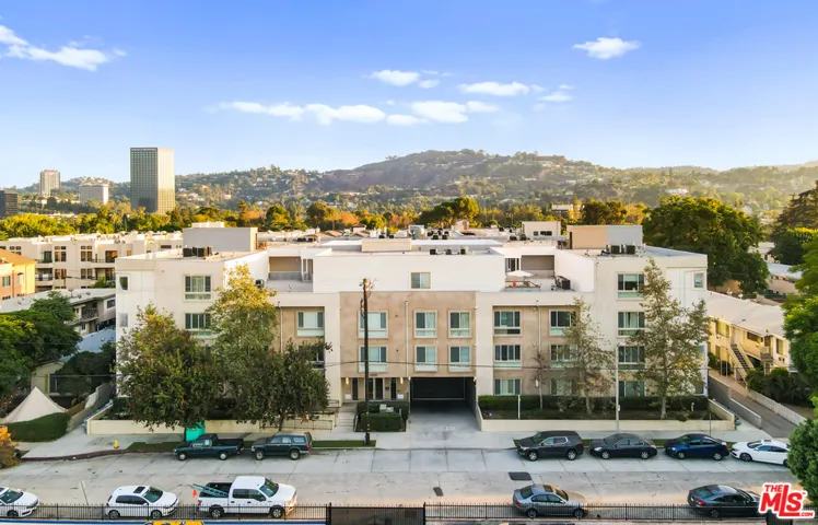 10878 Bloomfield Street 211, North Hollywood, California 91602