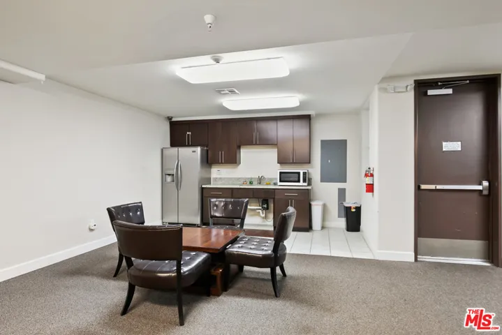 10878 Bloomfield Street 211, North Hollywood, California 91602