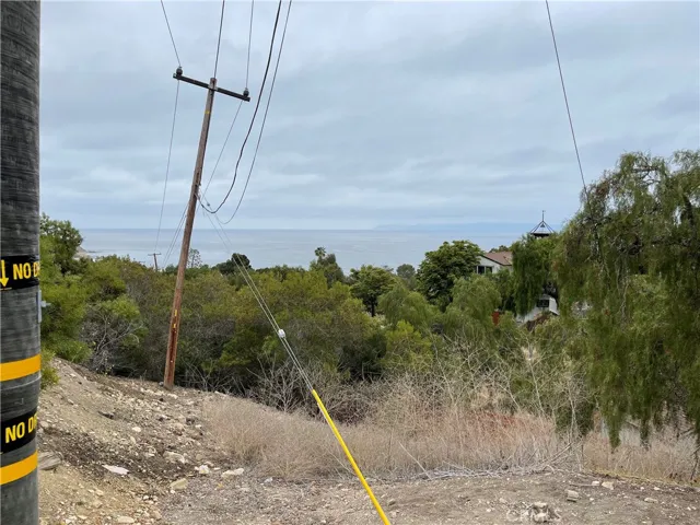 30 Peppertree Drive, Rancho Palos Verdes, California 90275