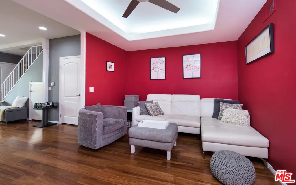 5241 Vantage Avenue 104, Valley Village, California 91607 home-pic-2