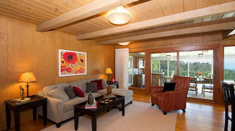 343 Moseley Road, Hillsborough, California 94010