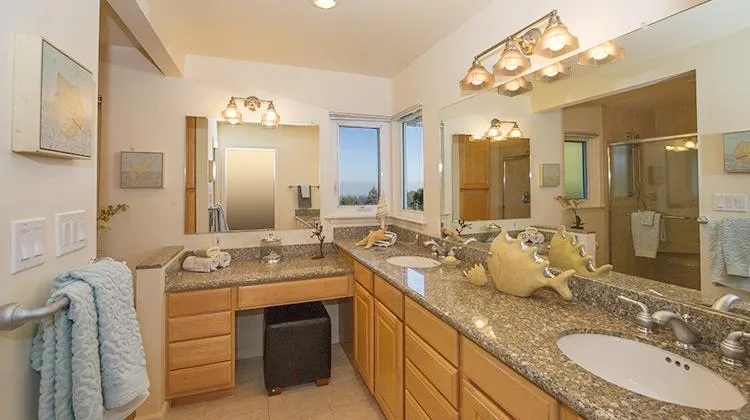 343 Moseley Road, Hillsborough, California 94010