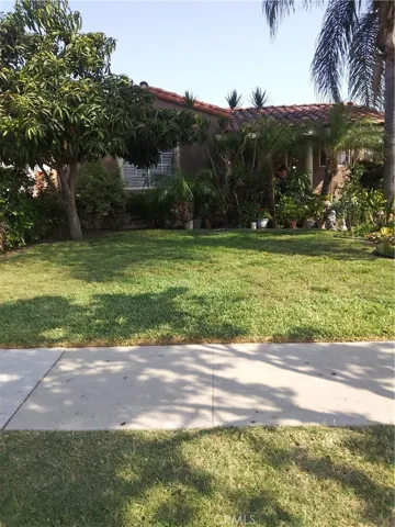 2801 T4 Missouri Ave. Avenue 1, South Gate, California 90280
