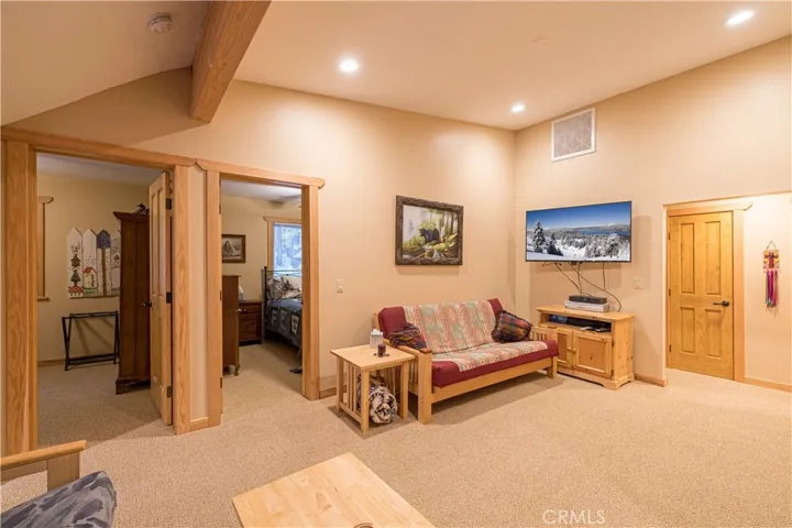 41471 Comstock Lane, Big Bear, California 92315