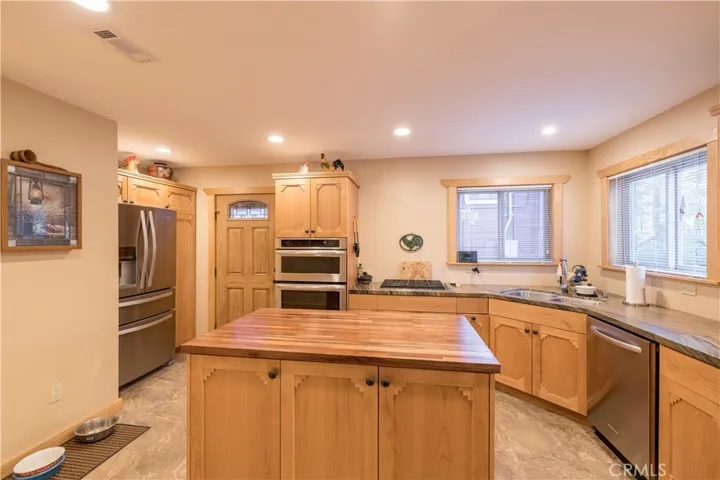 41471 Comstock Lane, Big Bear, California 92315