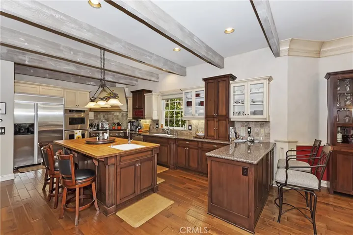 27434 Meadow Bay, Lake Arrowhead, California 92352