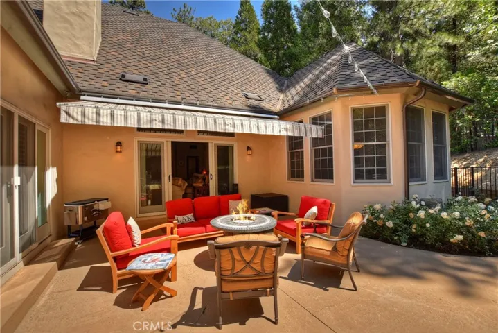 27434 Meadow Bay, Lake Arrowhead, California 92352
