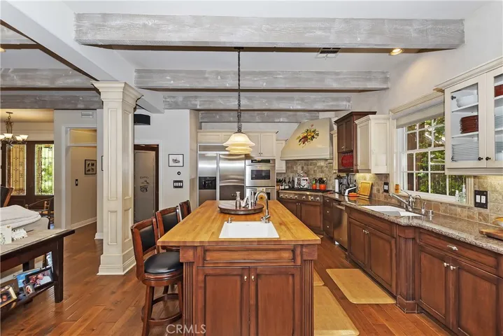 27434 Meadow Bay, Lake Arrowhead, California 92352