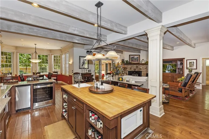 27434 Meadow Bay, Lake Arrowhead, California 92352