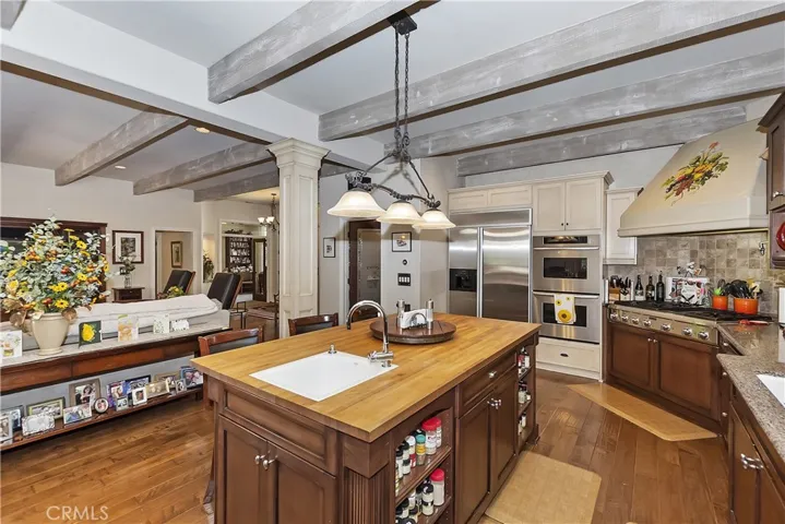 27434 Meadow Bay, Lake Arrowhead, California 92352
