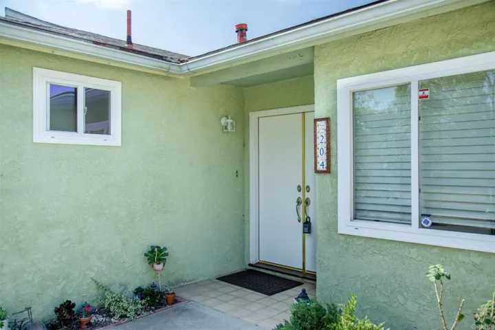 204 Garden Grove Lane, El Cajon, California 92020