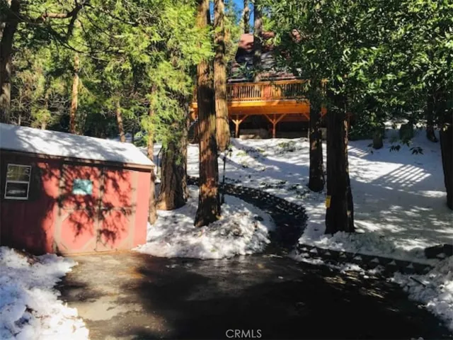 859 Fern Drive, Crestline, California 92325