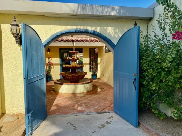 doors to fountainCC