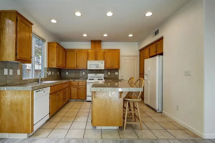 2144 Kingsbury Circle, Santa Clara, California 95054