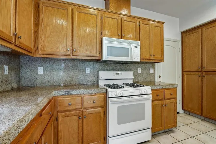2144 Kingsbury Circle, Santa Clara, California 95054