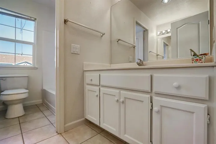2144 Kingsbury Circle, Santa Clara, California 95054