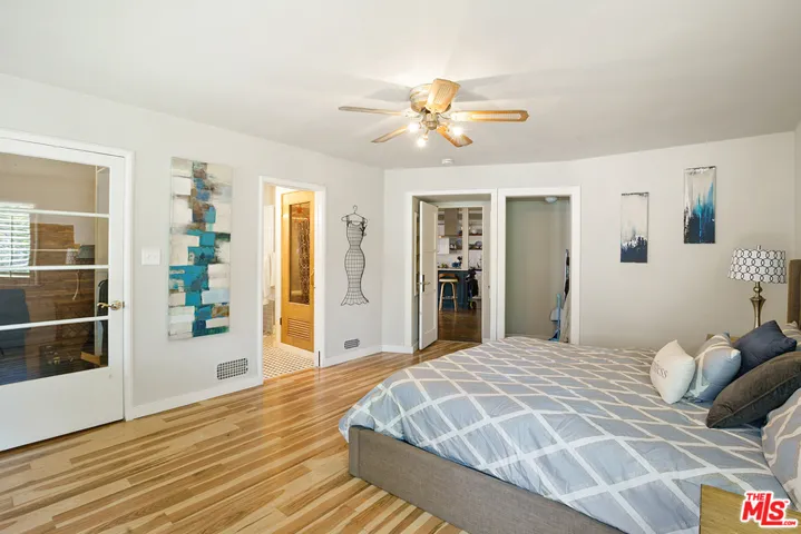 9764 Danube Avenue, North Hills, California 91343