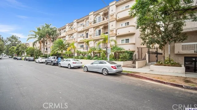 118 S Clark Drive 204, West Hollywood, California 90048