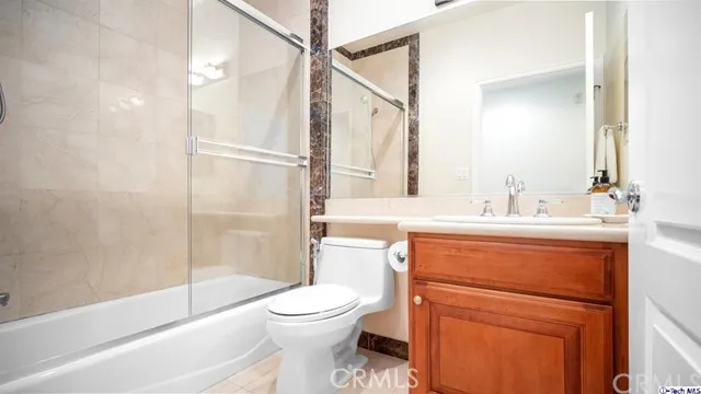 118 S Clark Drive 204, West Hollywood, California 90048