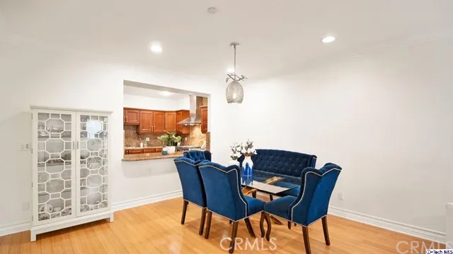 118 S Clark Drive 204, West Hollywood, California 90048