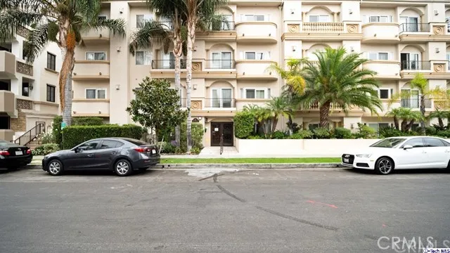118 S Clark Drive 204, West Hollywood, California 90048