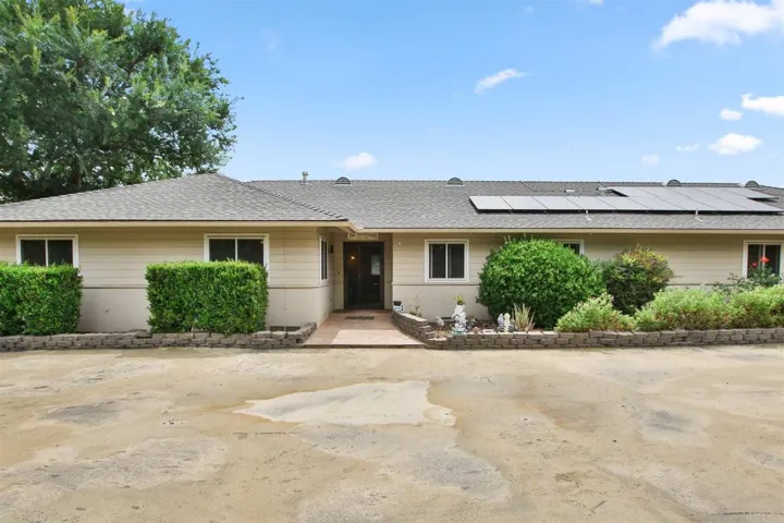 1414 Monument Hill, El Cajon, California 92020