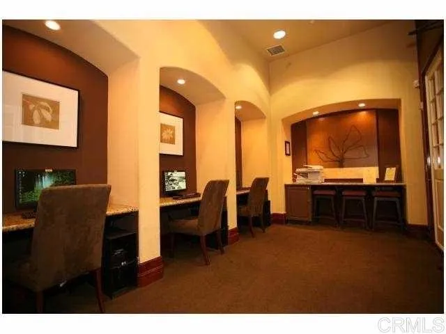 9229 Regents Road L201, La Jolla, California 92037
