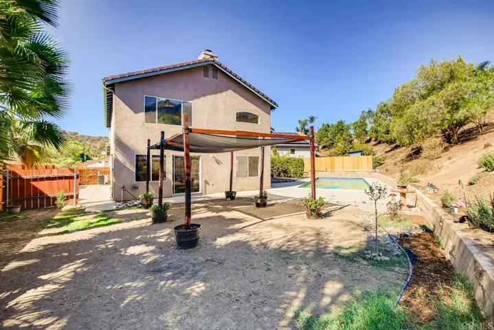 13639 Browncroft Way, El Cajon, California 92021