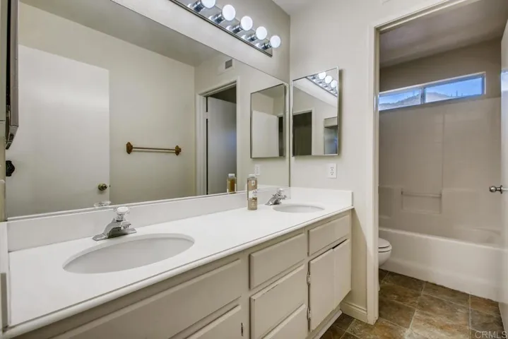 13639 Browncroft Way, El Cajon, California 92021